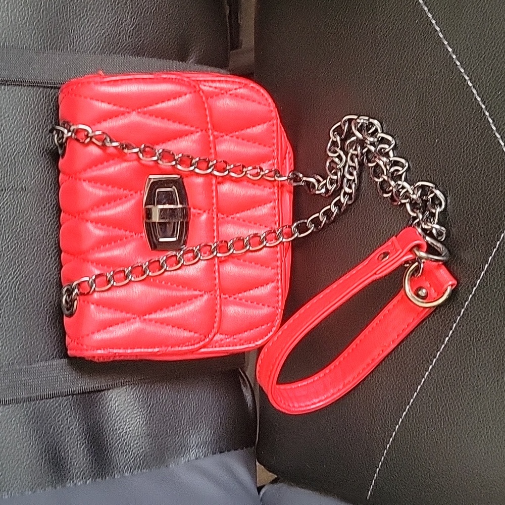 Express crossbody bag